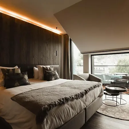Hotel Sanglier 5*