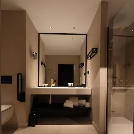 Hotell Sanglier 5*