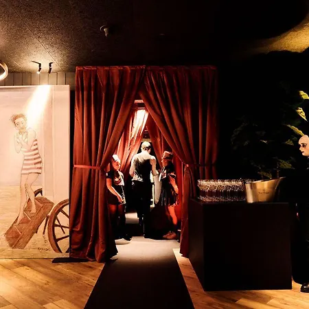 Hotel Le Sanglier Des Ardennes