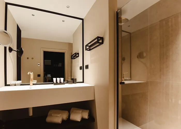 Hotel Le Sanglier Des Ardennes 5*